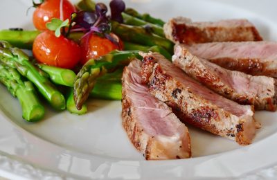 3 dangers de la consommation de viande crue qui doivent être surveillés